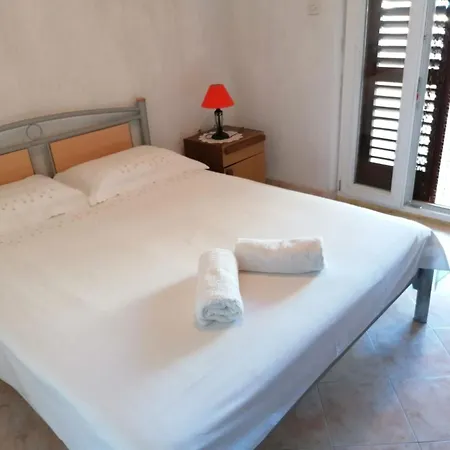 Daire Direkt Am Mit Anlegeplatz By Interhome