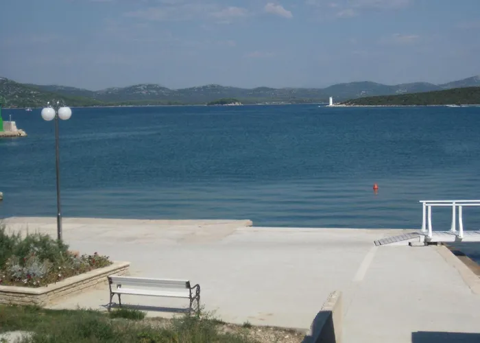 Direkt Am Mit Anlegeplatz By Interhome Daire Betina (Sibenik-Knin)