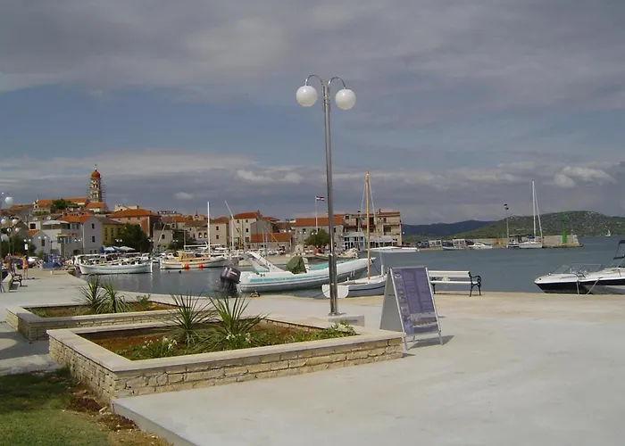 Direkt Am Mit Anlegeplatz By Interhome شقة *